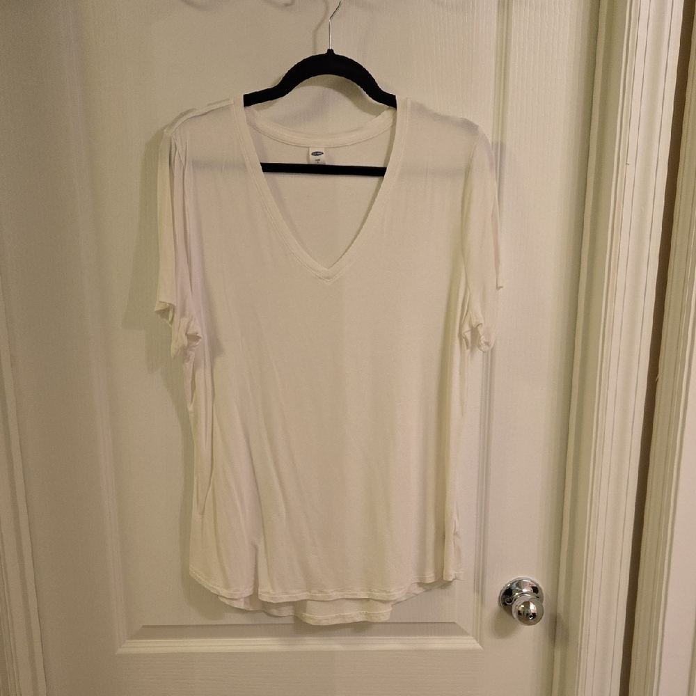 Old Navy Cream Fitted Short Sleeve Tee